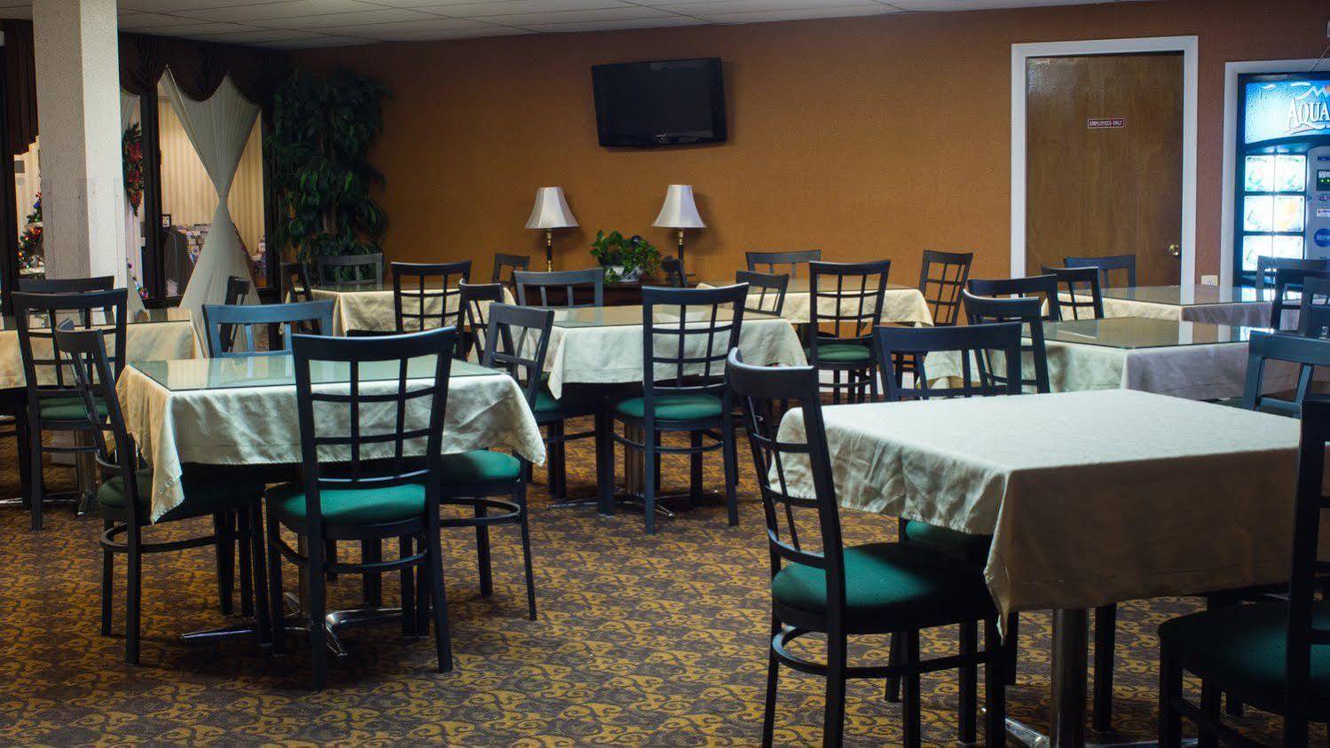 Red Roof Inn & Suites Newport - Middletown, Ri Exteriér fotografie